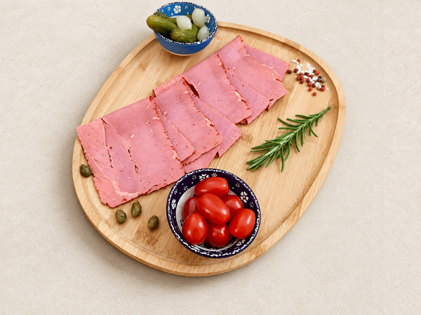Pastrami de bœuf halal au paprika, charcuterie artisanale tranchée