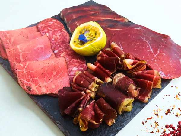 Plateau apéritif halal prestige avec assortiment de charcuteries fines Noor Gourmet 